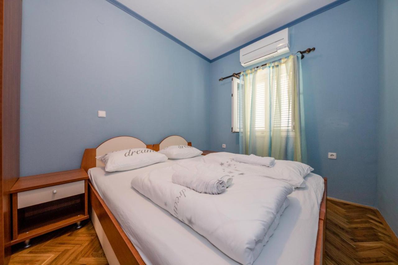 Apartmani Ana & Milo Lopar Exterior foto