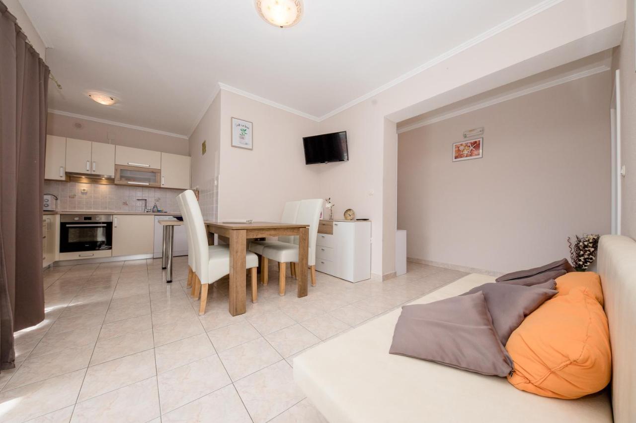 Apartmani Ana & Milo Lopar Exterior foto