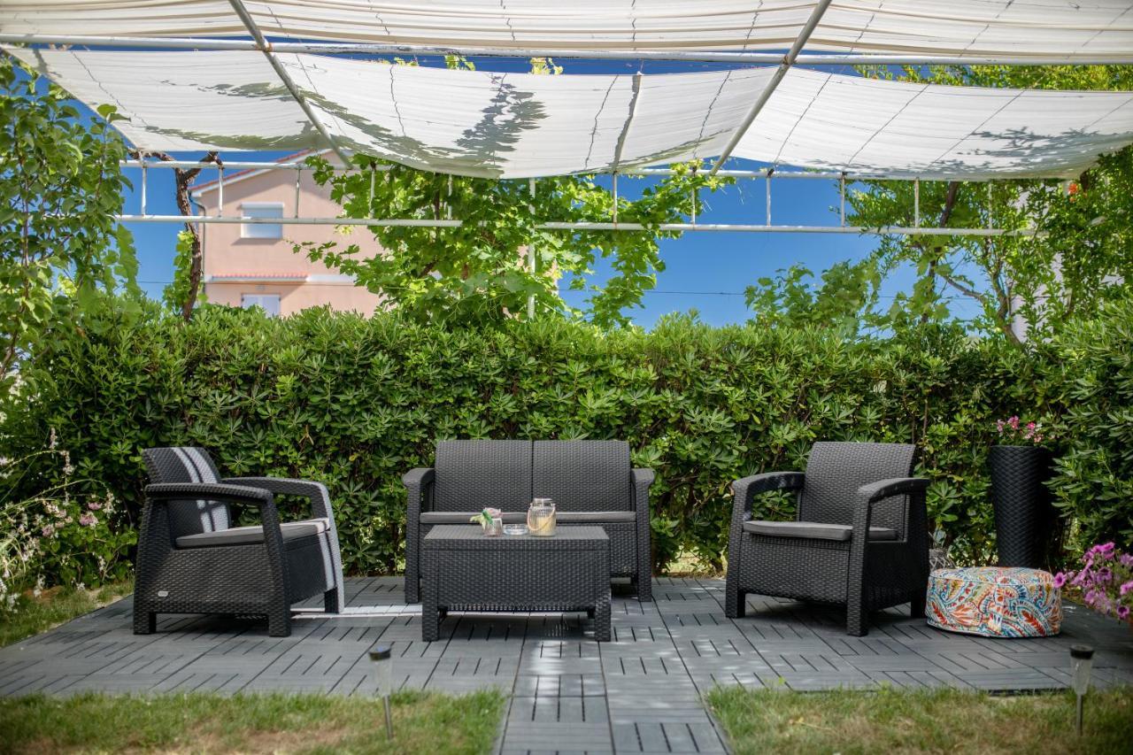Apartmani Ana & Milo Lopar Exterior foto
