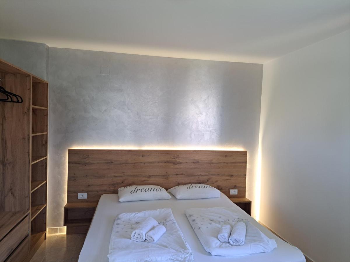 Apartmani Ana & Milo Lopar Exterior foto